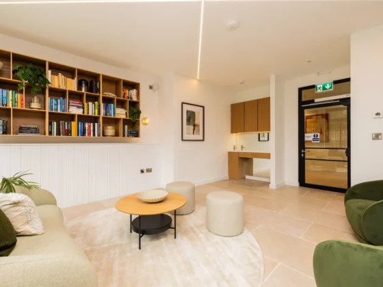 Lounge with Library