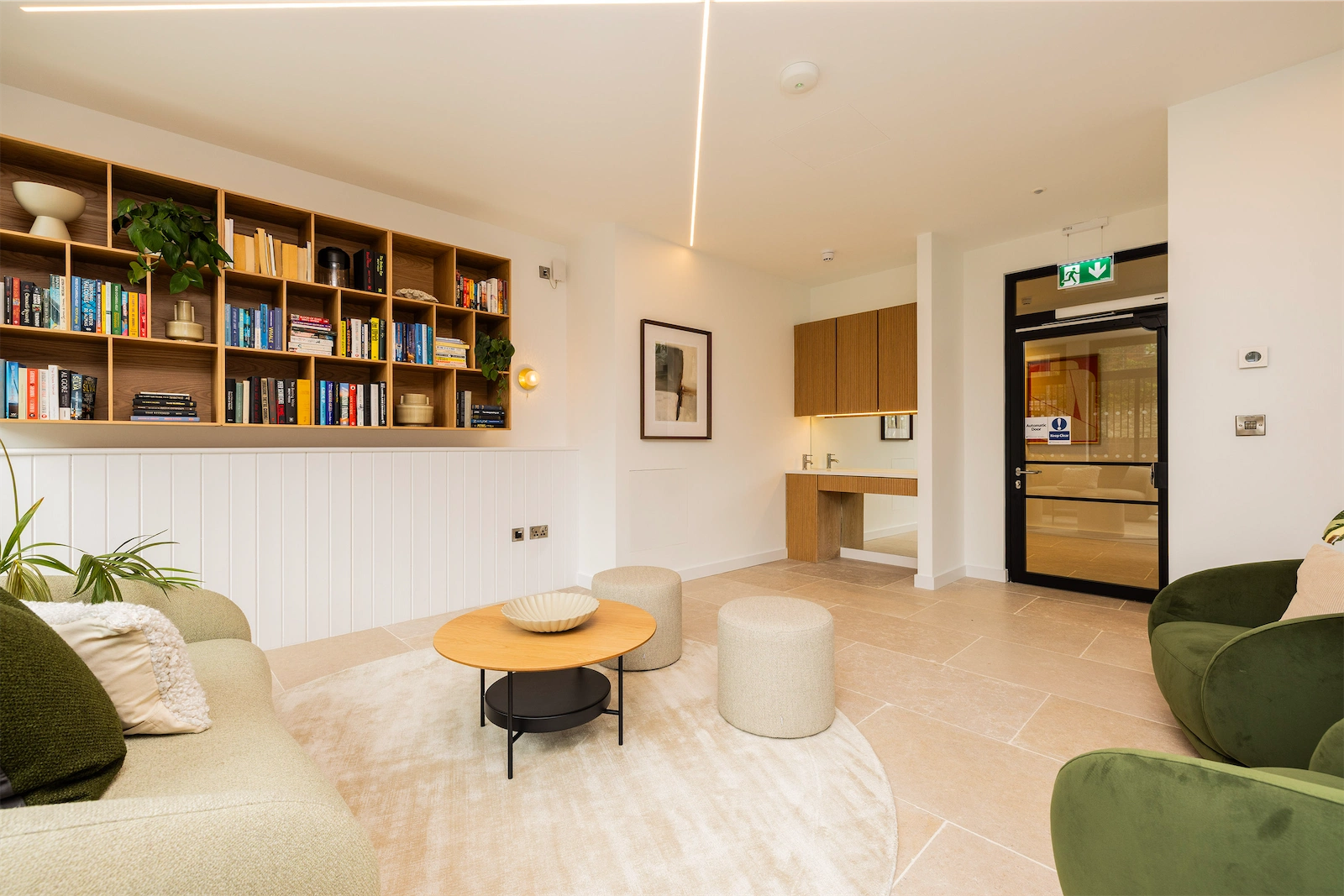 Lounge with Library